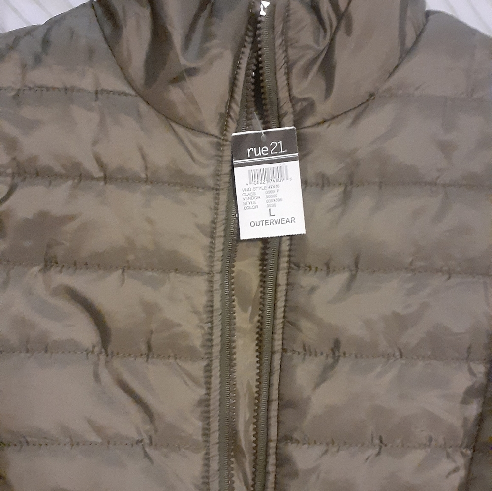 Nike & Rue 21 Apparel - Picture 4 of 10